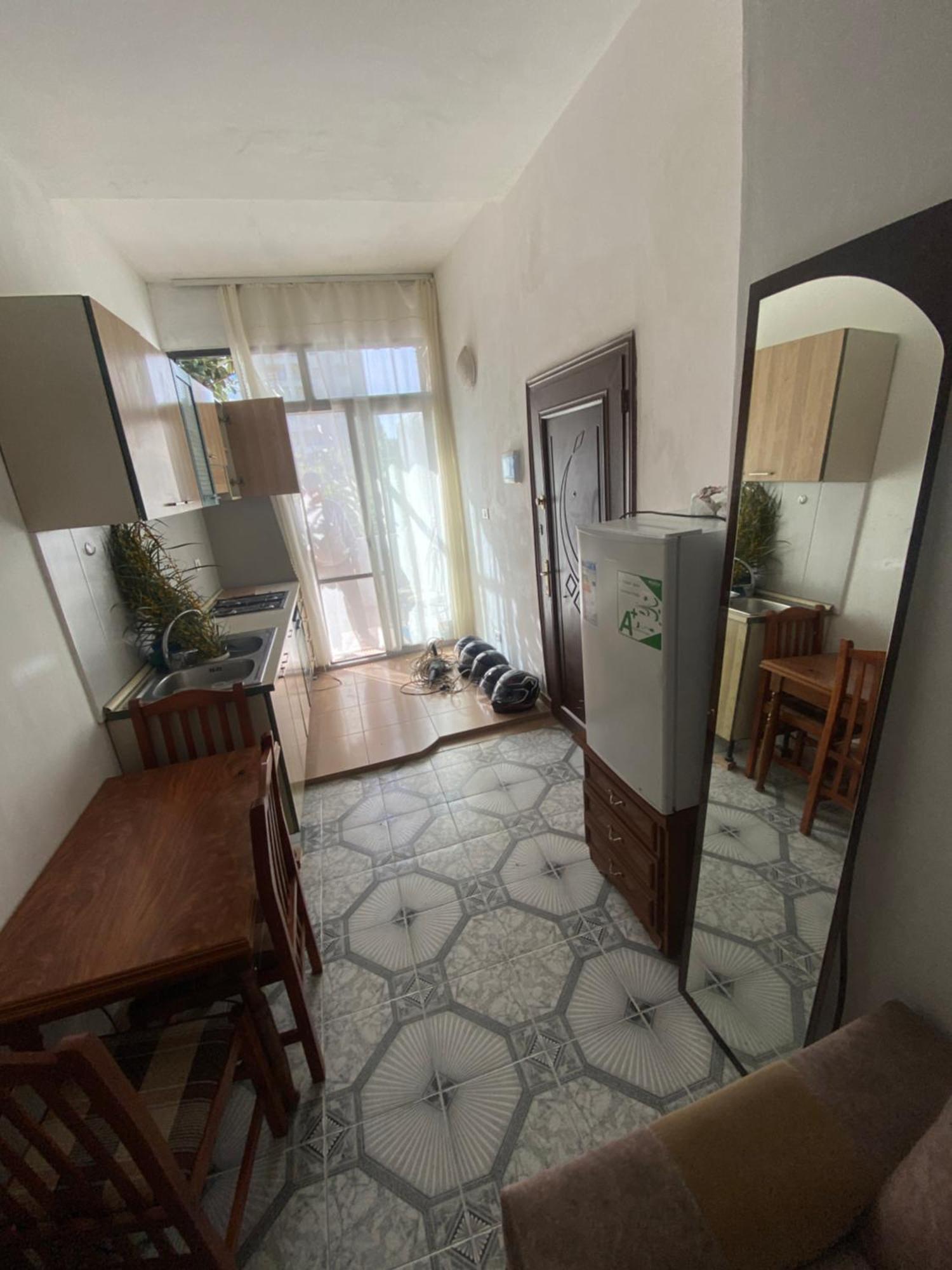 Lovely 2-Bedroom With Greenery View Durrës Eksteriør bilde
